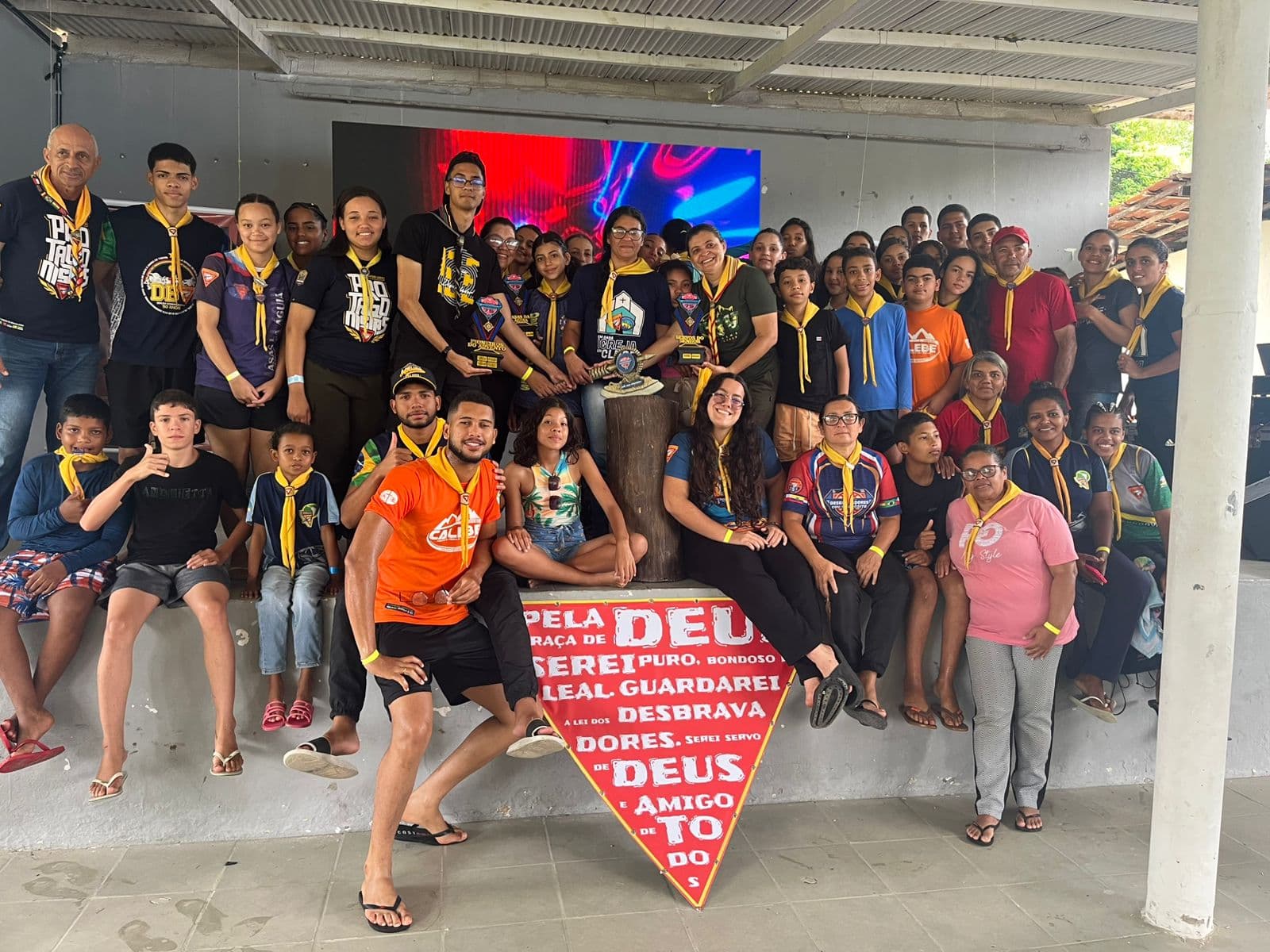 Campori Desbravando com propósito